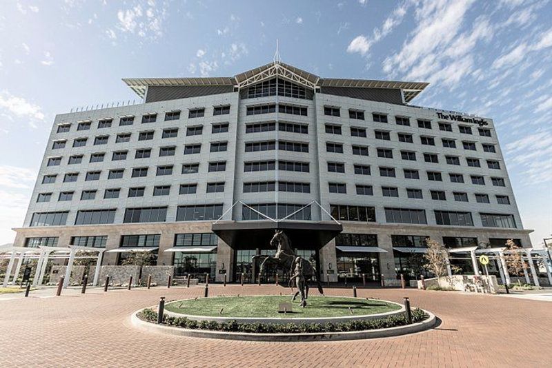 William Inglis Hotel, Warwick Farm
